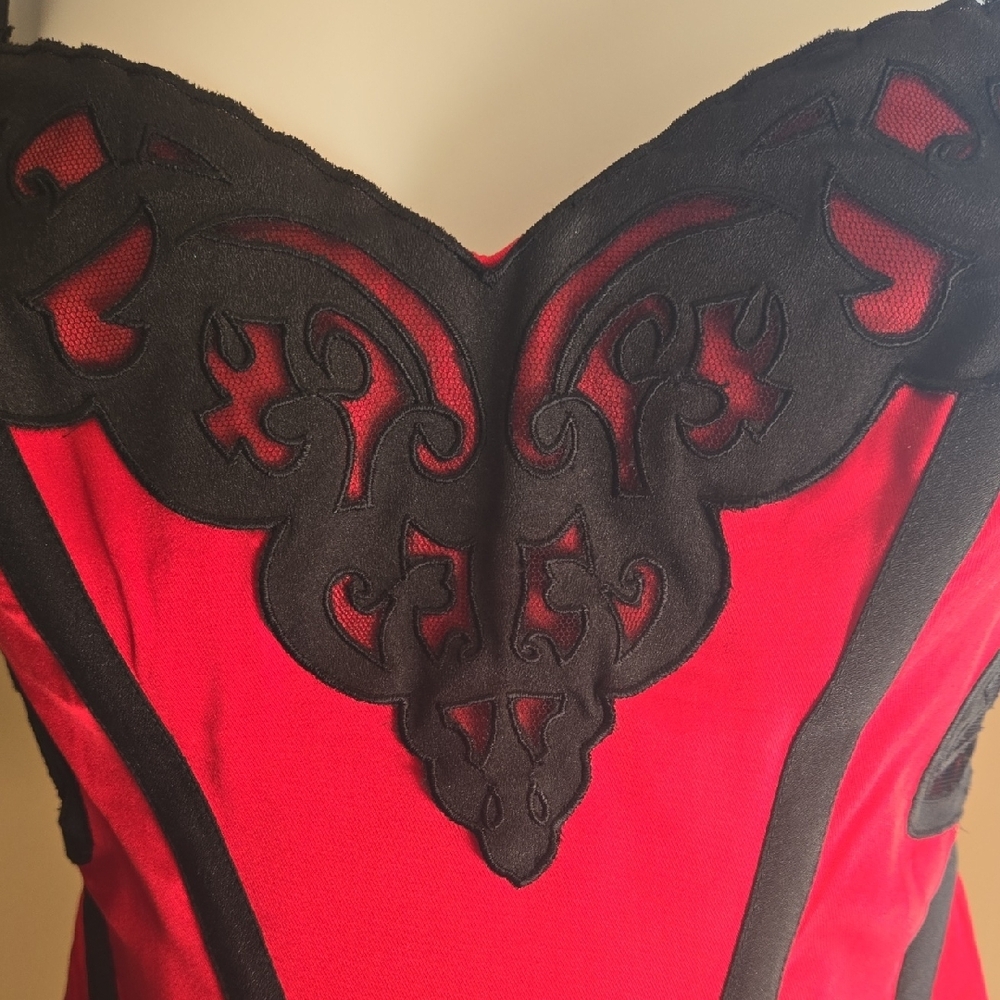 bebe Red Black Corset Ultra Seductive BUSTIER XS NWT (removable straps) - Picture 4 of 9